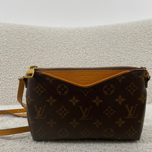 Authentic Pre-Owned Louis Vuitton Pochette Pallas BB Marrone - Picture 1 of 16